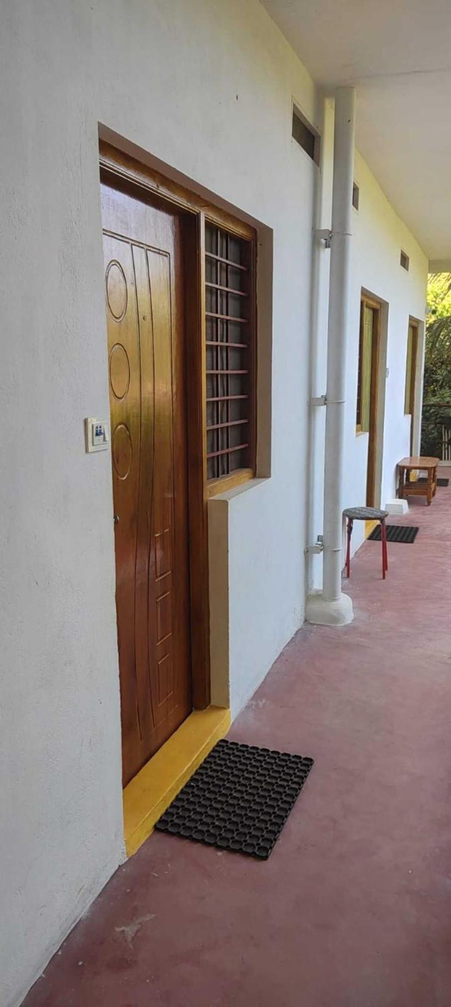 Travellers Crib Hotel Ауровил Екстериор снимка