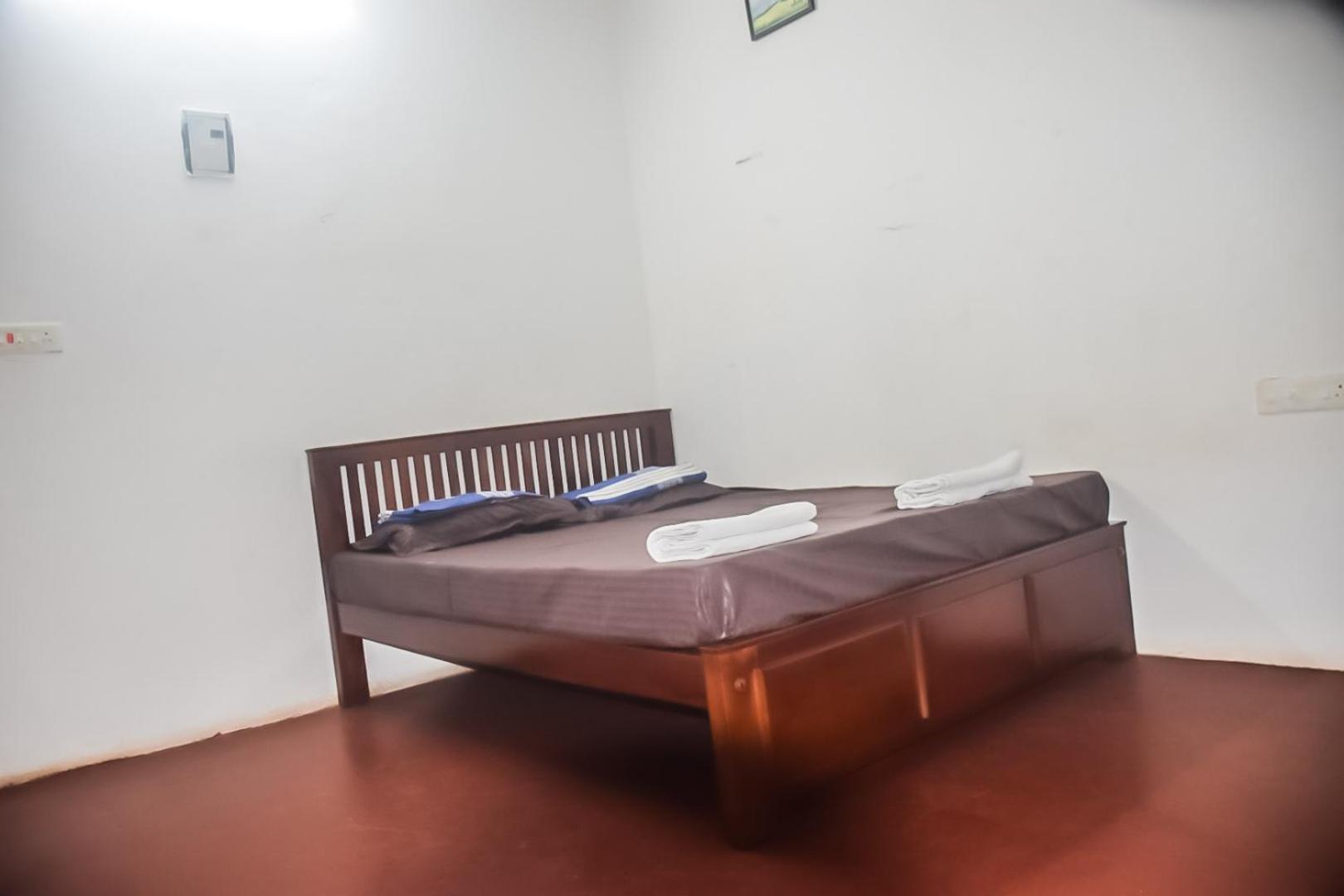 Travellers Crib Hotel Ауровил Екстериор снимка